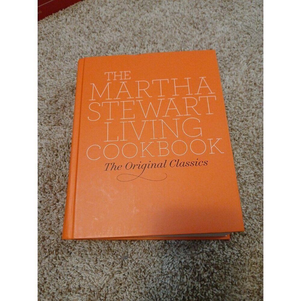 The‎ Martha Stewart Living Cookbook The Original Classics C. 2007